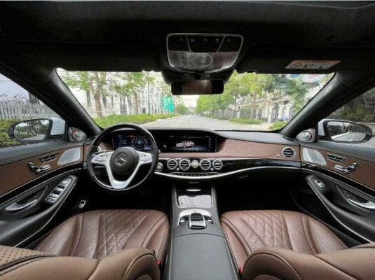 For rent Mercedes car with driver in Ho Chi Minh City