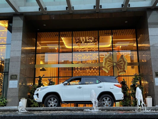 Private 7-seater car for rent with a driver in Ho Chi Minh City