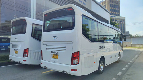 29-seater private car with a driver for rent in Ho Chi Minh City
