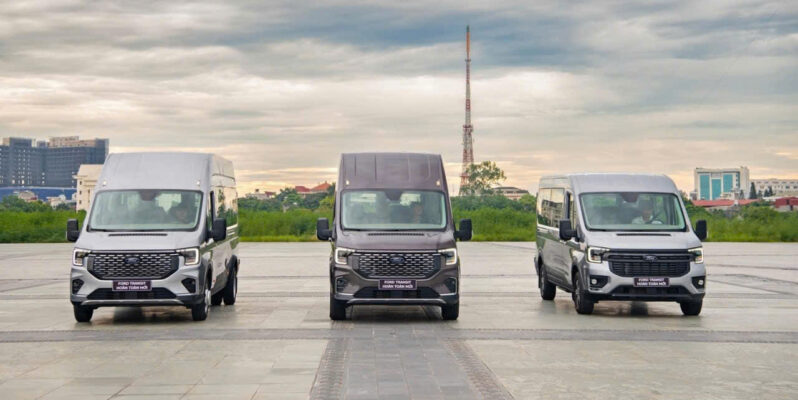 Ford Transit for Rent in Moc Bai Border